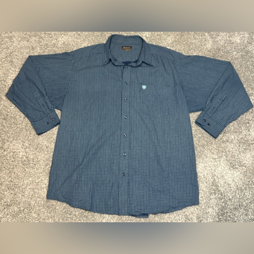 Men’s size XXL Ariat Geometric Long Sleeve Button Down Western Shirt Cowboy